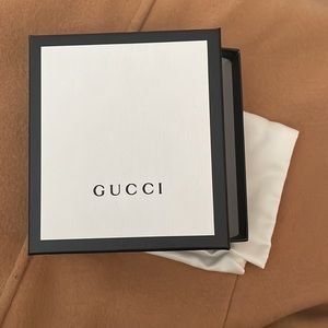 GUCCI wallet box with sleeve
